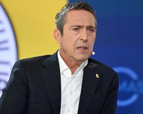 Ali Koç, Fenerbahçe’ye 360 milyon lira borcunu geri aldığı iddialarını yalanladı