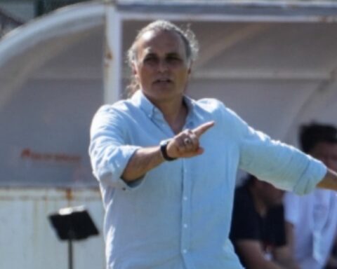 Bandırmaspor'un Teknik Direktörü: Düşüşümüz Geçici, Yukarı Çıkmayı Bileceğiz