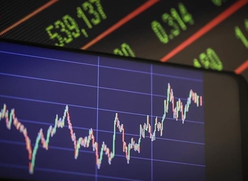 Büyük bankalardan S&P 500'de balon riski uyarısı ve hedef güncellemeleri