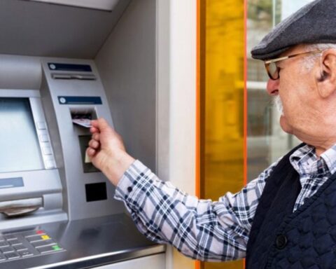 Emeklilere 28.000 TL'ye Kadar Promosyon Fırsatı Sunuluyor