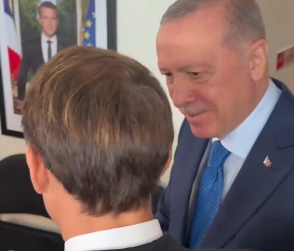 Erdoğan ve Macron'dan İki Ülke Arasındaki İlişkileri Güçlendirme Vurgusu