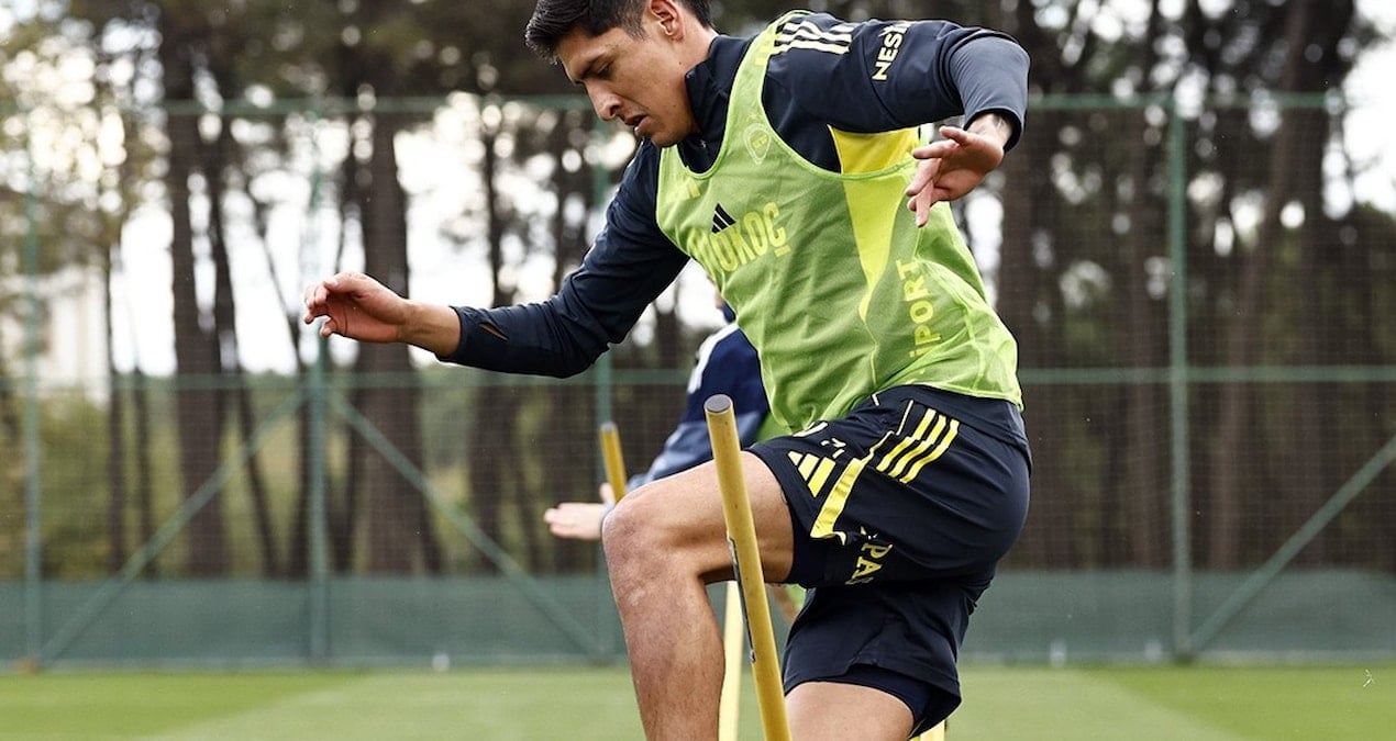 Fenerbahçe, Edson Alvarez ile Avrupa Ligi Maçına Hazırlanıyor