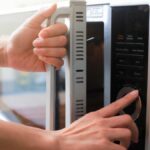 Mikrodalga Fırınlarda Isıtılmaması Gereken Beş Besin