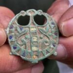 Tarlada Bulunan 2.000 Yıllık Broş Tarihine Işık Tutuyor