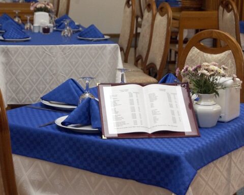 TBMM'de Yemek Ücretlerine Yüzde 55 Zam Yapıldı