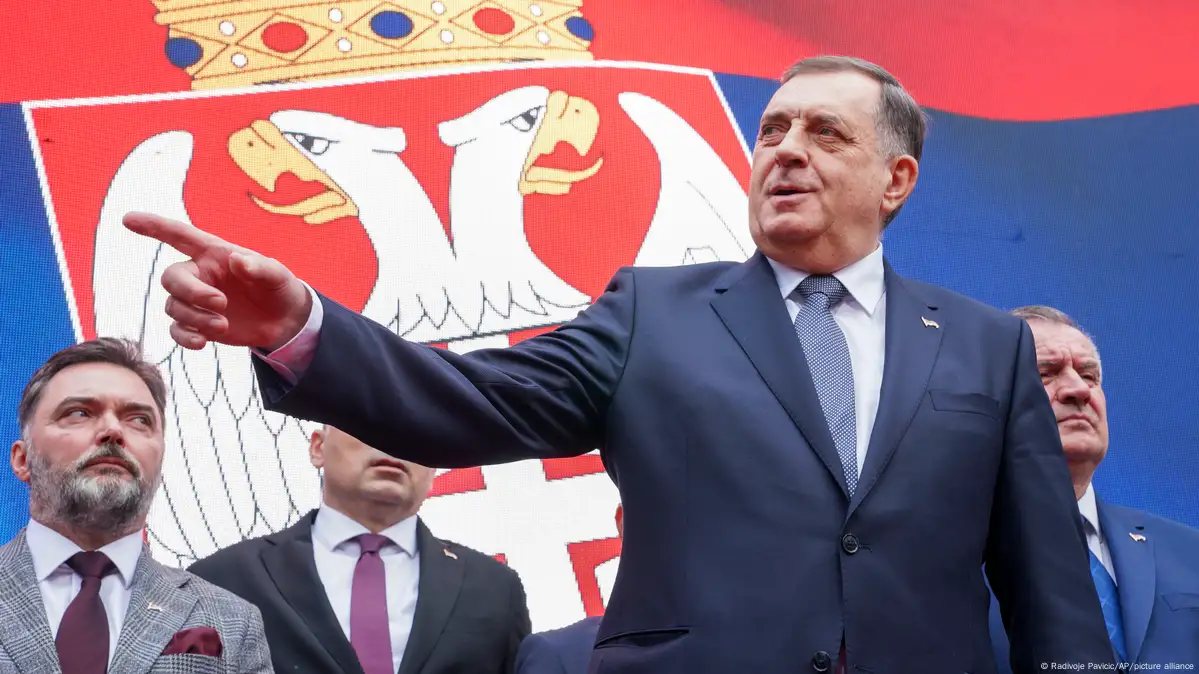 Bosna-Hersek iki Rus vatandaşını terör şüphesiyle sınır dışı etti