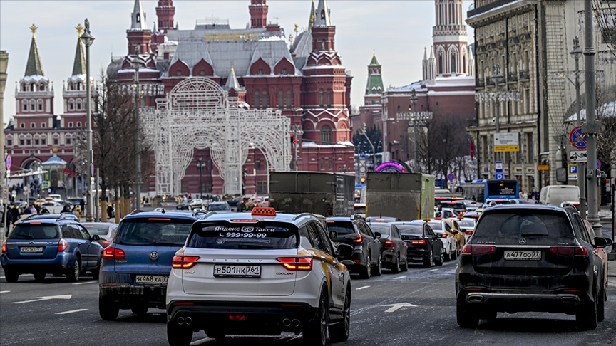 Rusya’da araç fiyatlarında ani artış utanç verici bir yükselişe işaret ediyor