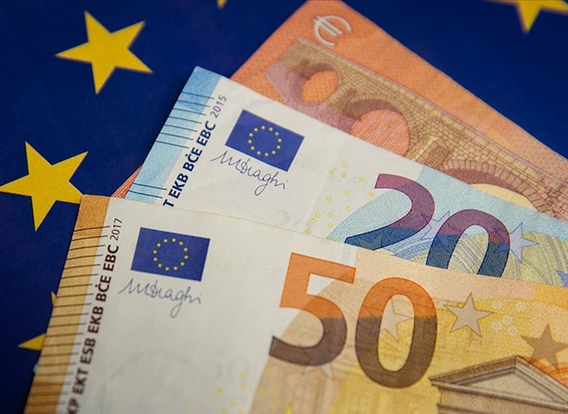 AB'de Vergilerin GSYH'ye Oranı 2024'te Yüzde 40,4'e Yükseldi