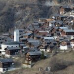 Albinen köyü, yeni yerleşimciler için cömert teşvik programı başlattı