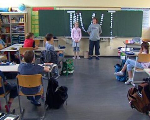 Alman Okullarında Savaşa Hazırlık Dersi Tartışmaları Büyüyor