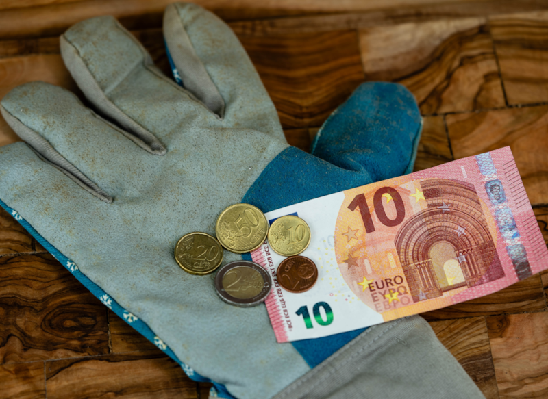 Almanya'da asgari ücret 2027'de saatlik 14,60 euroya yükselecek