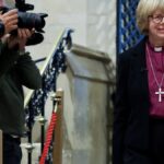 Anglikan Kilisesi'nde İlk Kadın Başpiskopos Göreve Başladı