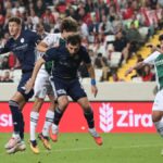 Antalyaspor, Ziraat Türkiye Kupası'nda Bursaspor'u 3-0 ile geçti