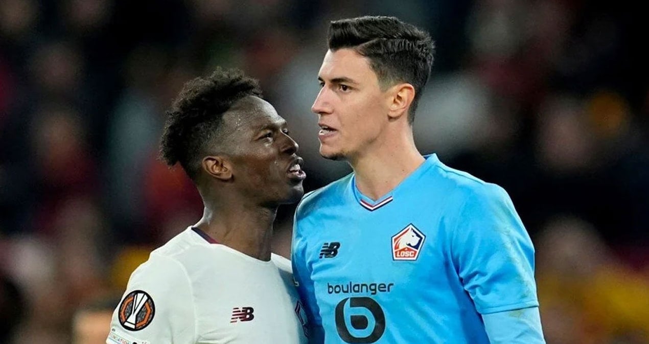 Berke Özer, Lille'de Penaltı Kurtararak Takımını Ayakta Tutuyor