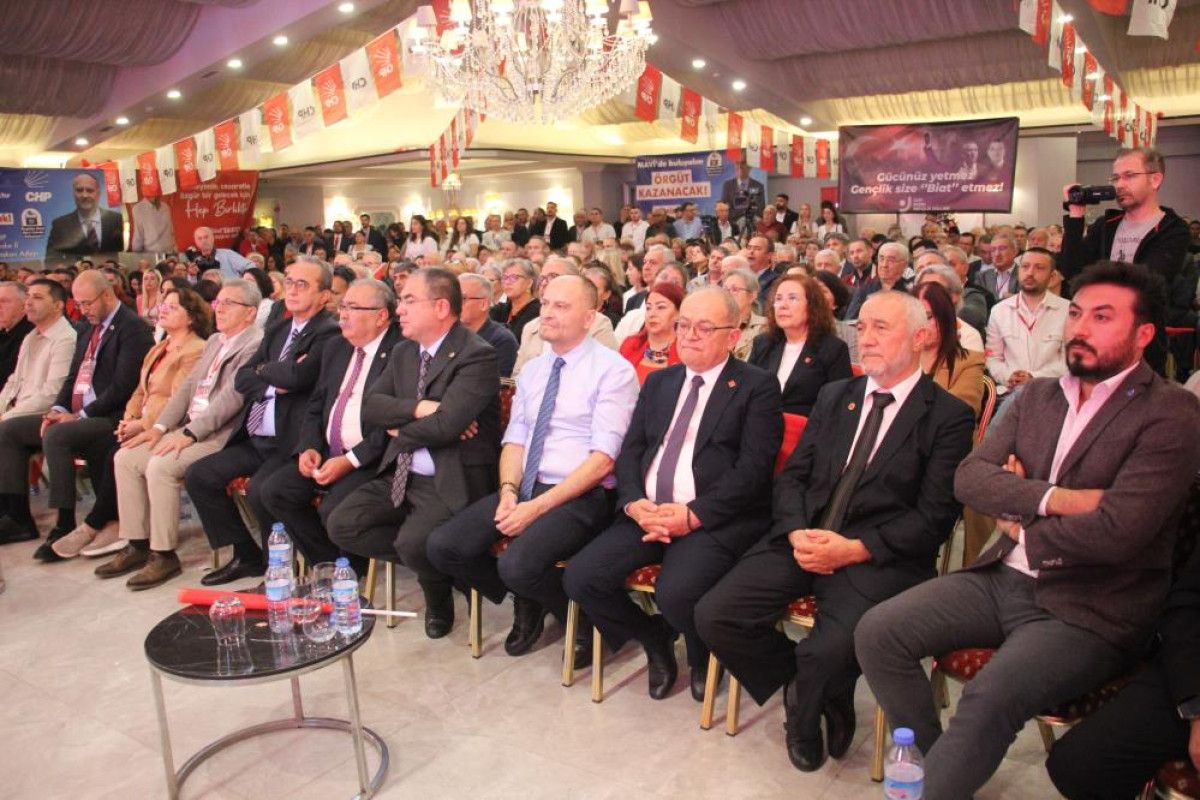 CHP Aydın İl Kongresi'nde tartışmalı anlar yaşandı