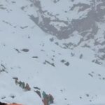 Everest'te Kar Fırtınası Sebebiyle Bin Kişi Mahsur Kaldı