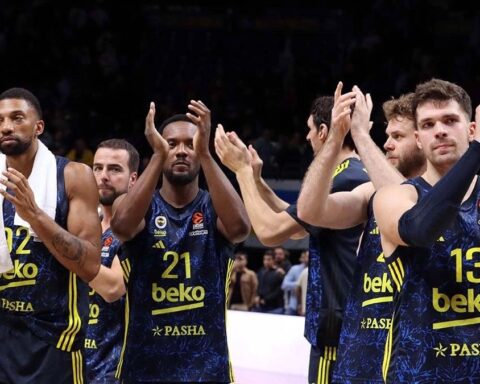 Fenerbahçe Beko, EuroLeague Açılışında Paris Basketbol ile Karşılaşacak