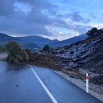 Gökçeada’da Sağanak Yağış Hayatı Olumsuz Etkiledi