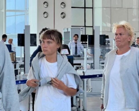 Greta Thunberg ve 171 Aktivist Sınırdışı Edildi, İsrail'in Uygulamaları Eleştiriliyor