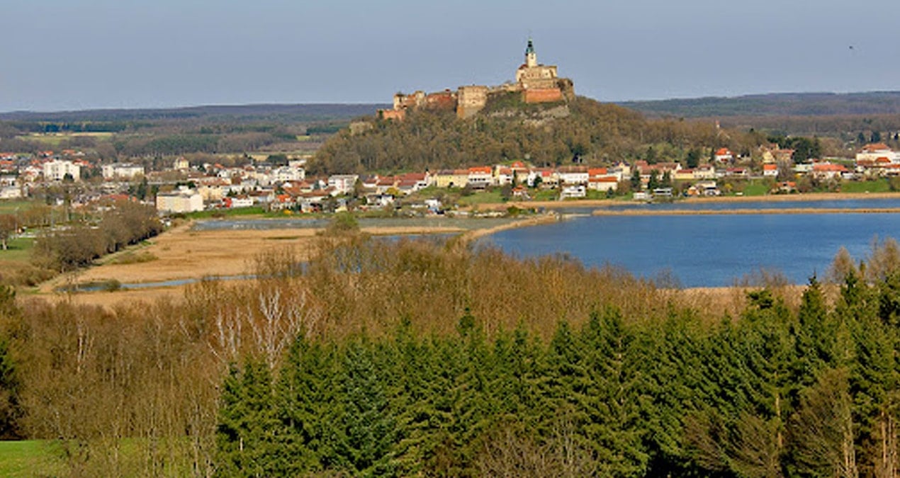 Güßing: Kendi Parasını Basan ve Tamamen Yenilenebilir Enerjiyle Yaşayan Bir Köy