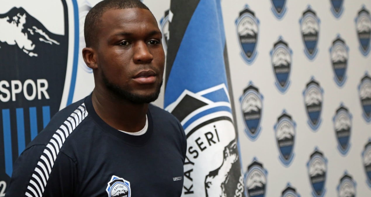 Hollandalı Eski Futbolcu Royston Drenthe Felç Geçirdi, Sağlık Durumu İyi