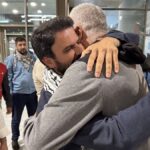 İsrail'den Türkiye'ye Dönen Aktivist Mersin'de Karşılandı