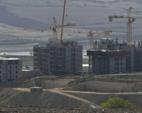İstanbul'da Sazlıdere Barajı'ndaki betonlaşma tehlikesi artıyor
