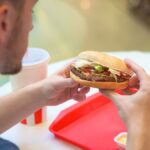 Japonya'da yemek siparişi uygulaması dolandırıcılığı: İki yıl boyunca bedava yemek alan adamın hikayesi