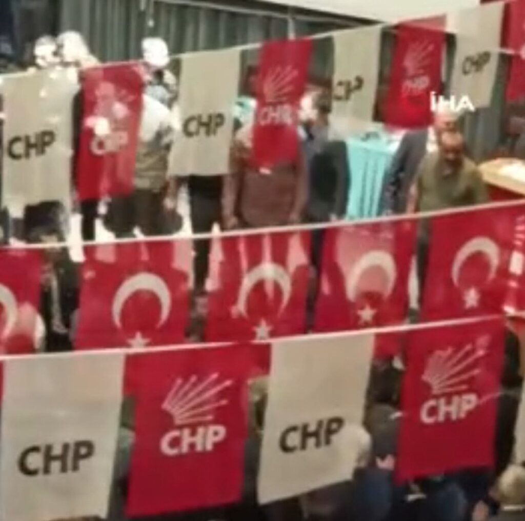 Kahramanmaraş'taki CHP kongresinde gerginlikler yaşandı