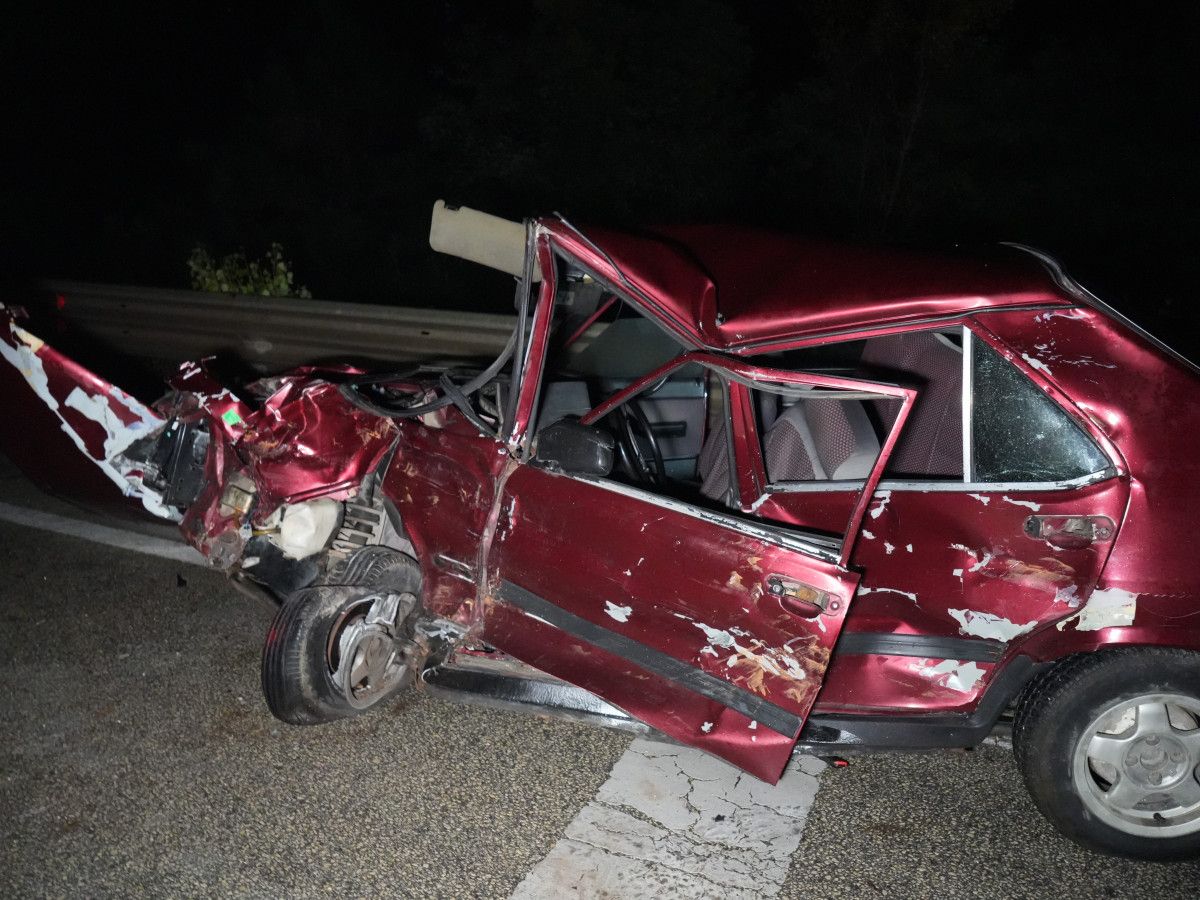 Kastamonu-İnebolu Karayolunda Zincirleme Trafik Kazası: Tofaş Araç Hurdaya Döndü