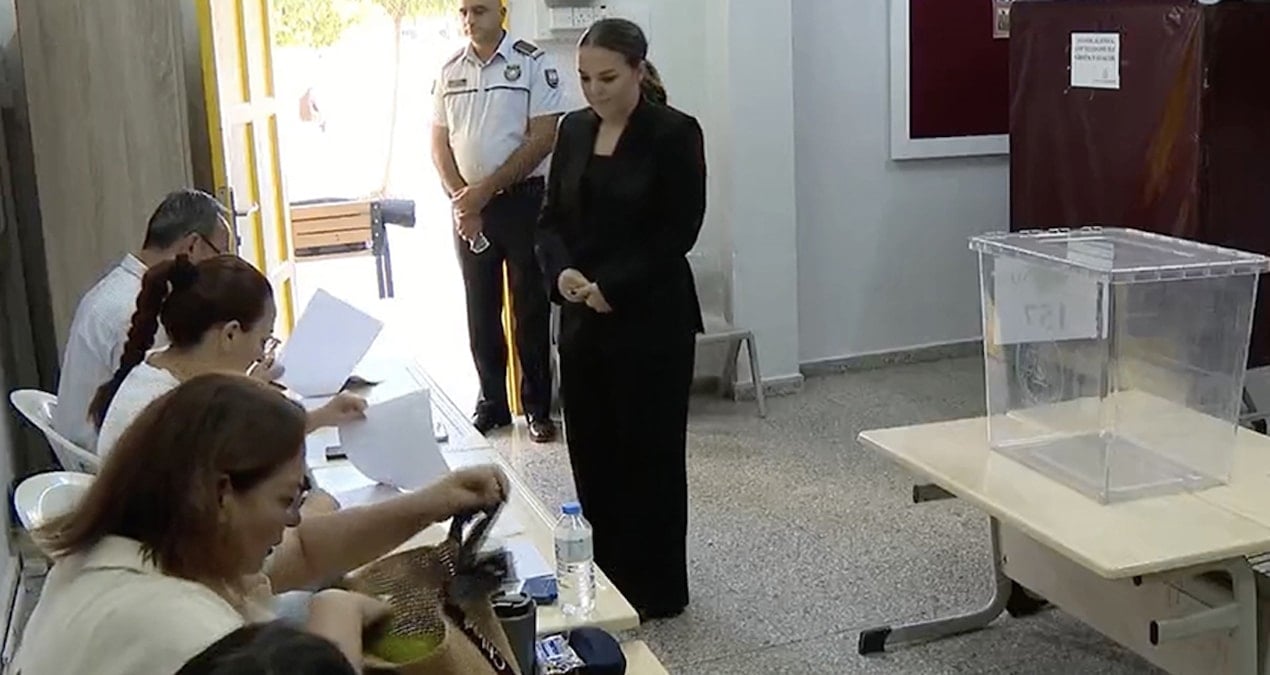 KKTC'de Cumhurbaşkanlığı Seçimlerinin İlk Turu İçin Oy Kullanma İşlemi Başladı