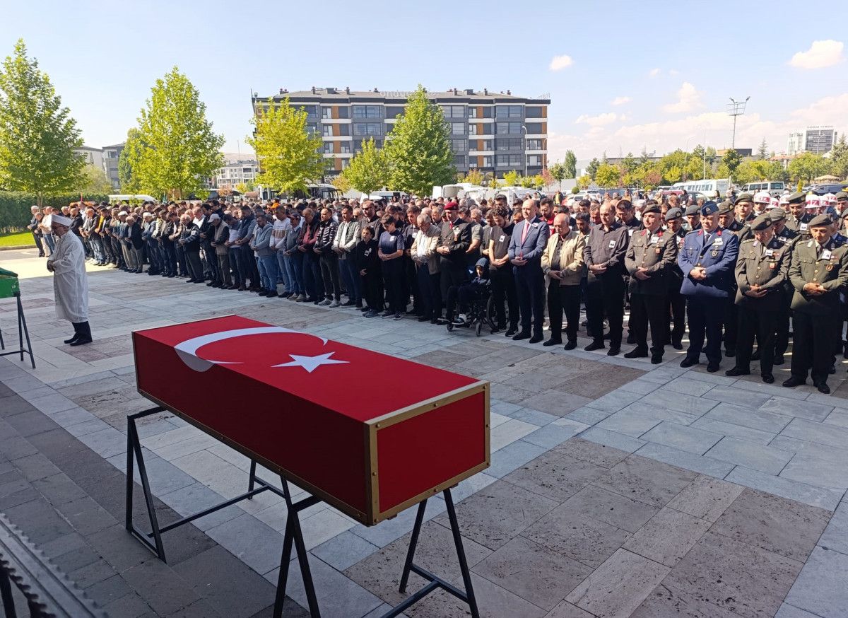 KKTC'de Şehit Olan Teğmen İçin Askeri Tören Düzenlendi