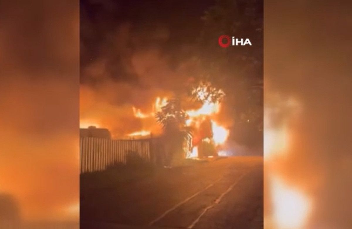 Küçükçekmece'de halı yıkama dükkanında yangın: büyük hasar, can kaybı yok