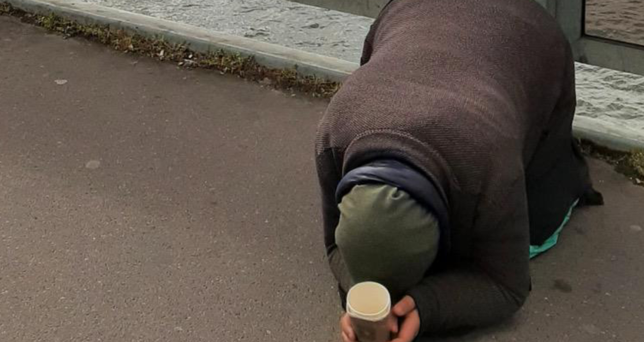 Prag'ın Dilenme Kuralları: Şehirdeki Dilencilerin Yalnızca Bir Pozisyonda Dilenmesine İzin Veriliyor
