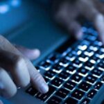 Sosyal medya platformu X, kullanıcı profillerinde bot hesapları ifşa edecek yeni bir özellik sunuyor