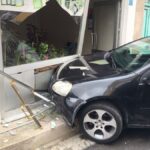Tekirdağ'da Kontrolünü Kaybeden Araç Dükkâna Girdi