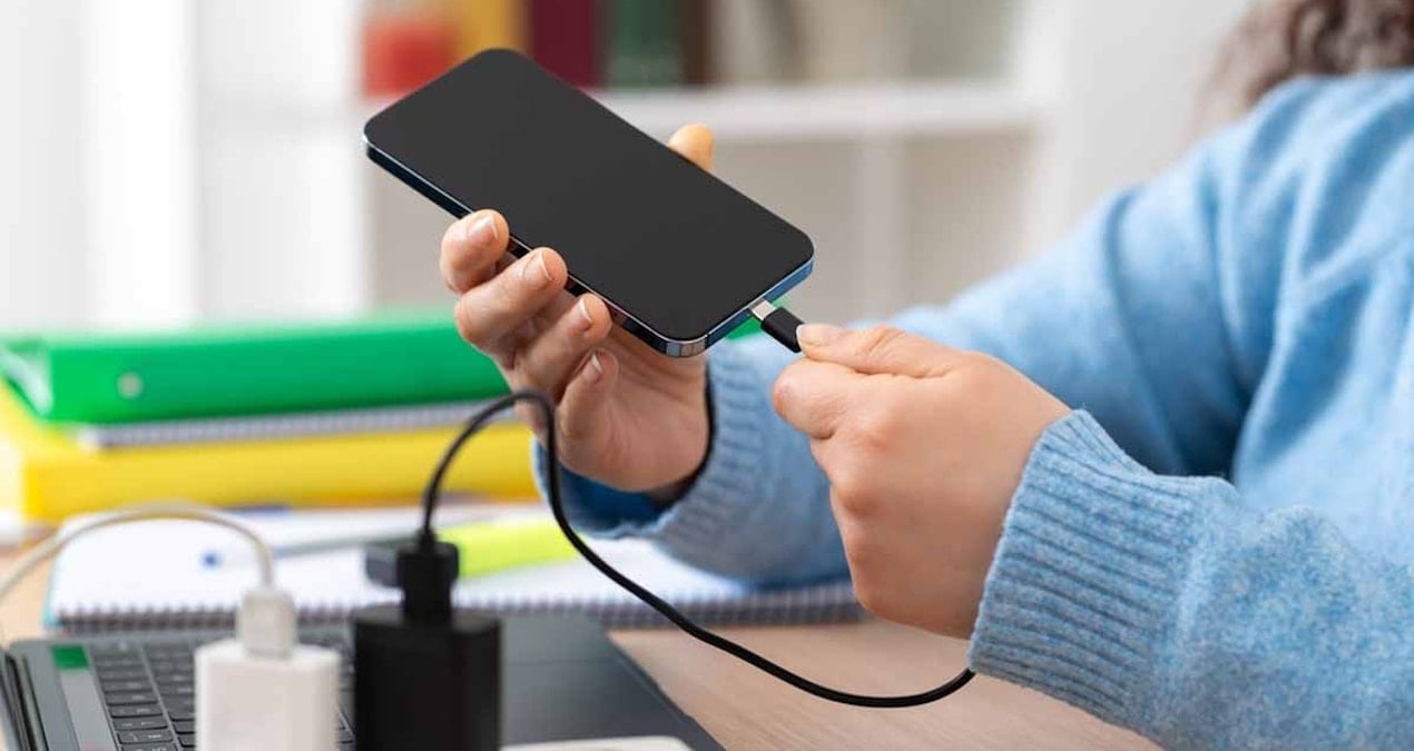 Telefonunuzu Şarj Ederken Tasarruf Etmenizi Sağlayacak Üç Kural