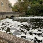 Thet Nehri'nde gizemli beyaz köpük olayı ve ölü balıklar üzerine inceleme başlatıldı