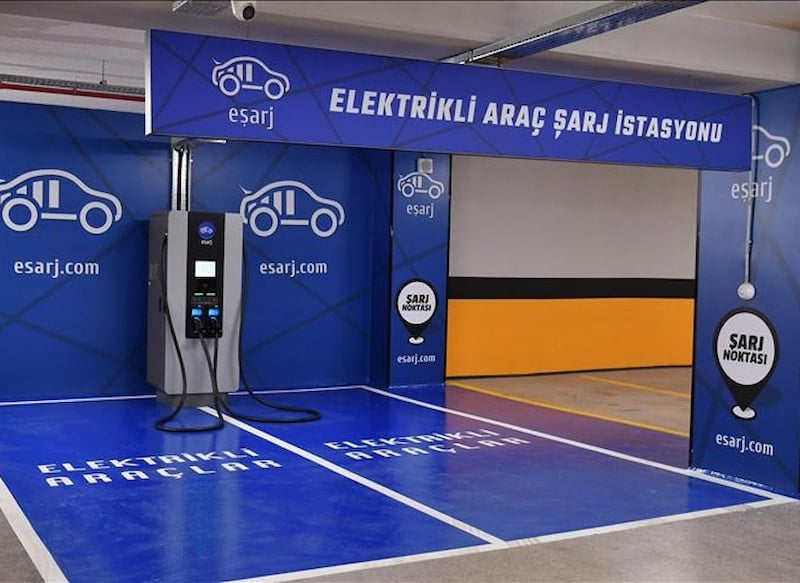 Türkiye'de 81 ilde 529 yeni elektrikli araç hızlı şarj istasyonu kurulacak