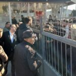 Türkiye'de Tekstil Devi Şık Makas'ta Ücret Krizi Nedeniyle İşçiler Eylemde