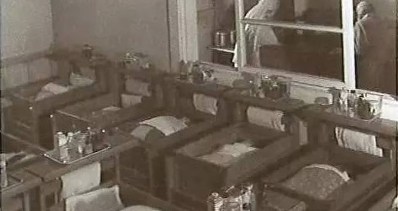 Yoksulluk İçinde Büyüyen Kamyon Şoförü, 60 Yaşında Gerçek Ailesini Öğrendi