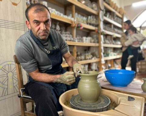 3 Bin Yıllık Çömlek Geleneği Van'da Yaşatılıyor