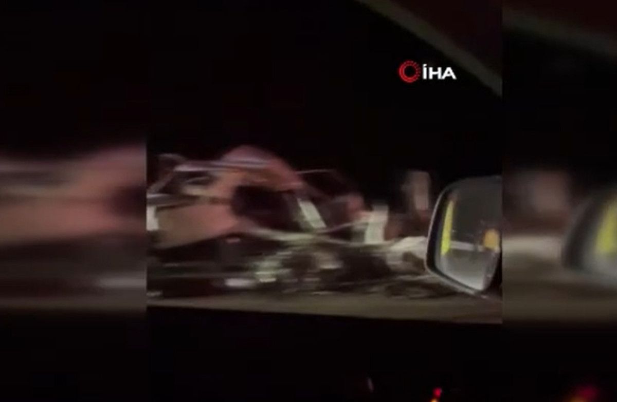 Ankara'da İki Otomobilin Çarpıştığı Kazada Dört Kişi Hayatını Kaybetti