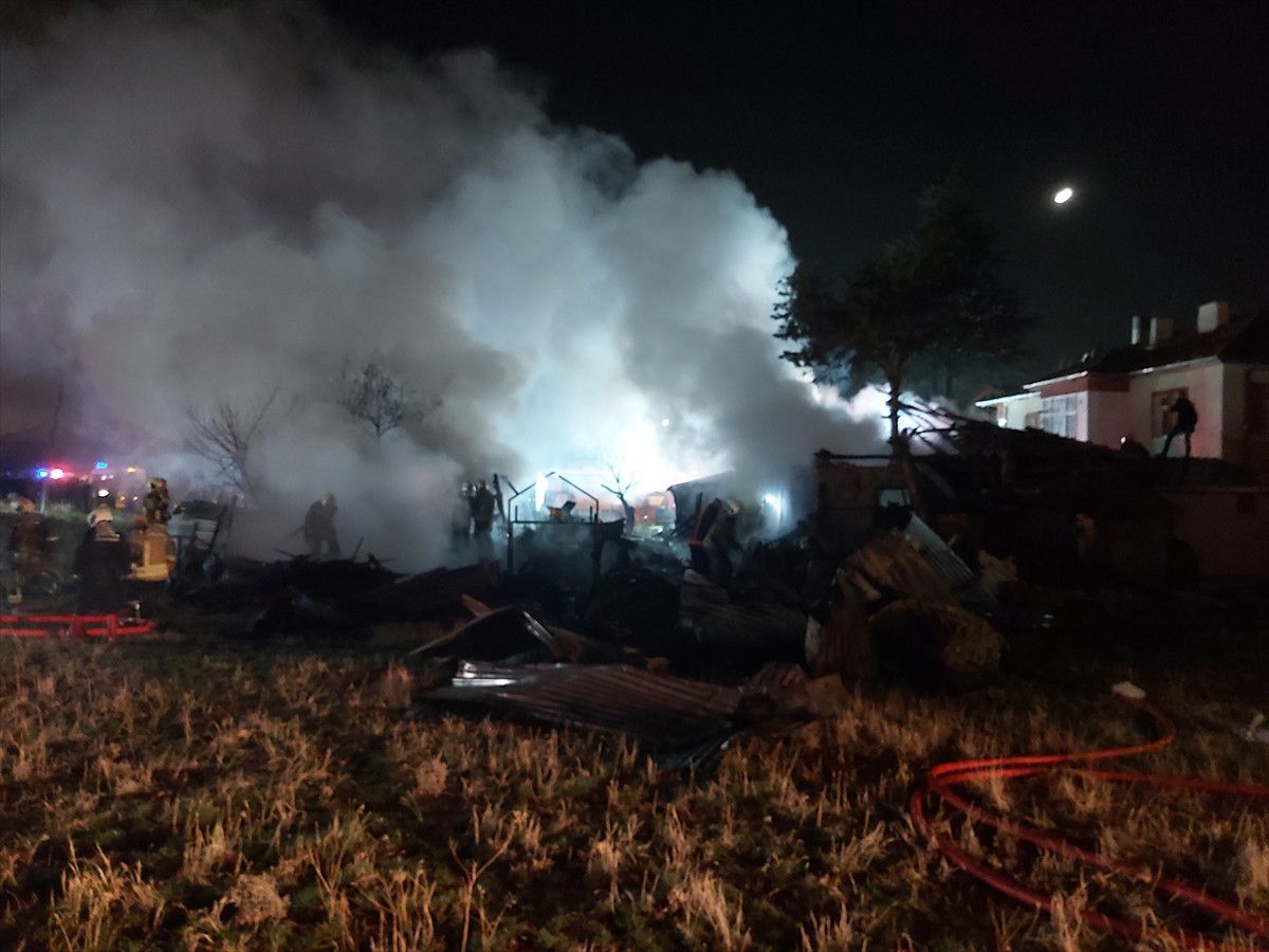 Ankara'da Zihinsel Engelli Kardeşlerin Yaşadığı Evde Yangın Çıktı