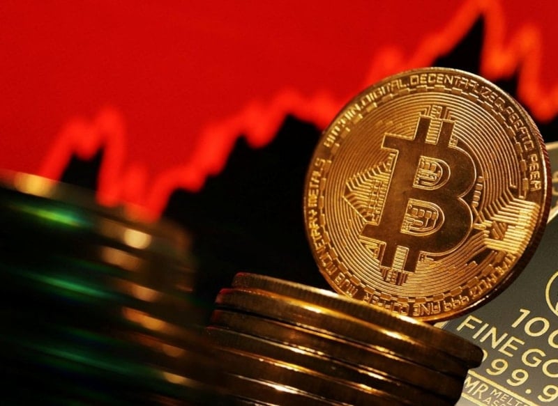 Bitcoin, 6,5 Ay Sonra Dip Seviyeden Yeniden Yükselişe Geçti