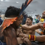 Brezilya'da Fosil Yakıt Kullanımına Karşı Binyüzlerce Kişi Yürüdü