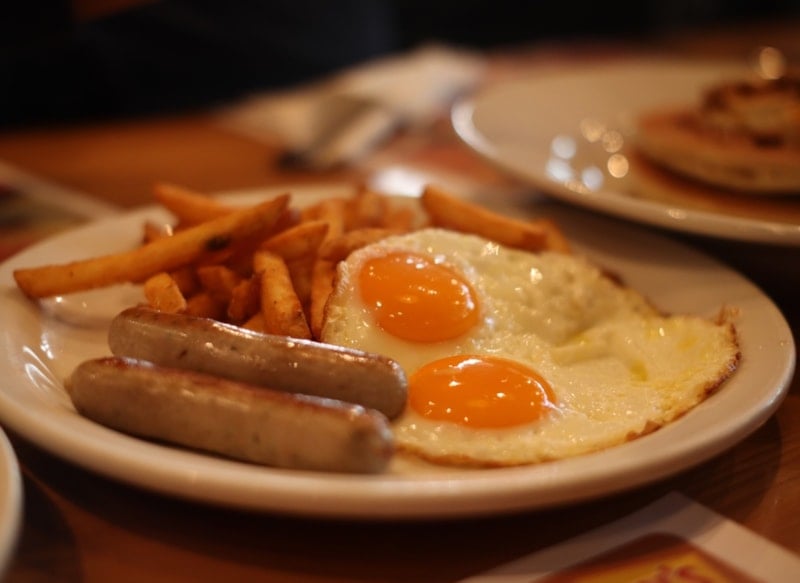 Denny’s restoran zinciri 1558 şubesini kapatarak satılıyor