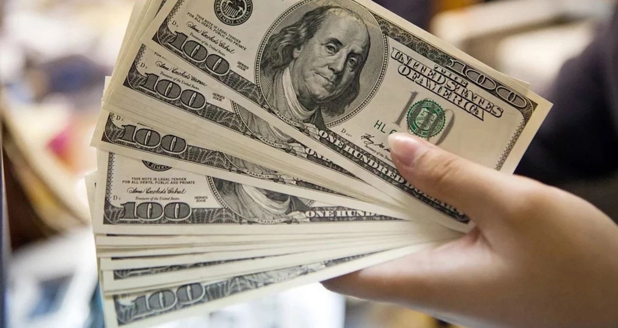 FAA, Hükümet Kapanırken Görevini Sürdüren 776 Çalışana 10 Bin Dolar İkramiye Verecek