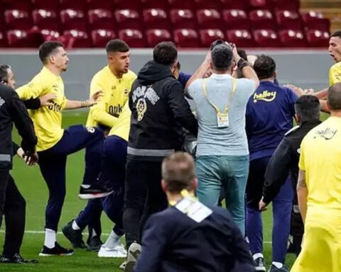 Fenerbahçeli Futbolcular Hakkında Hapis Cezası Talebi