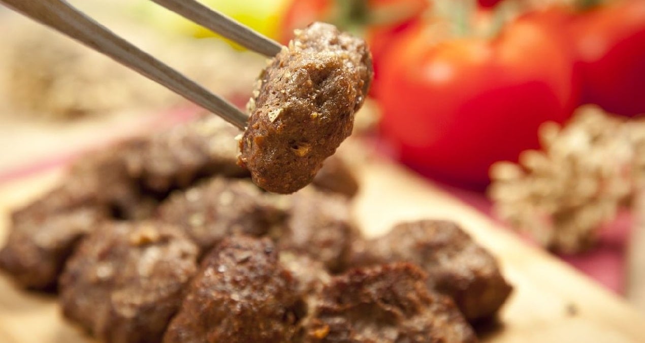 Fransa'da Helal Sertifikalı Köfteler İçin Metal Parçacıkları Alarmı
